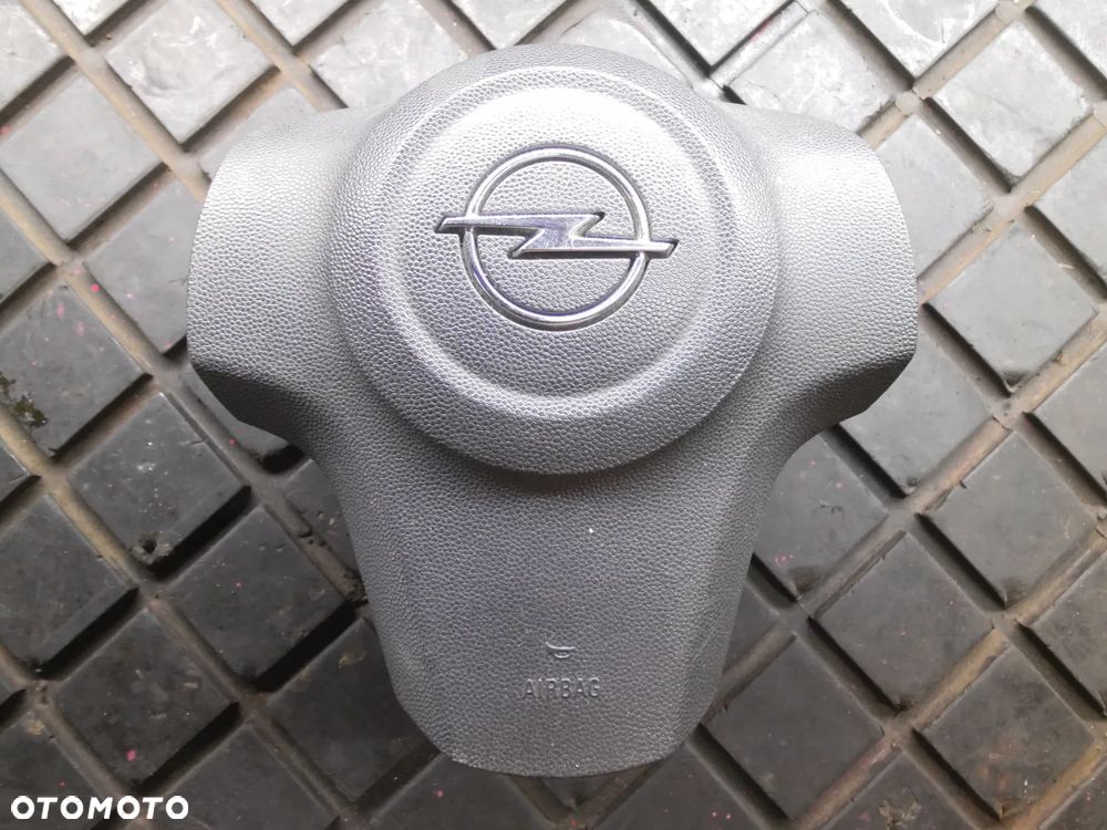 PODUSZKA AIRBAG KIEROWCY OPEL CORSA D 13235770 - 1
