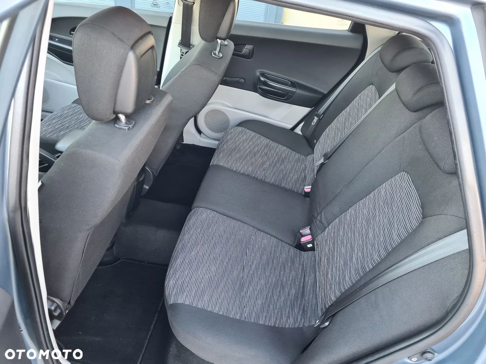 Kia Ceed 1.4 CVVT Attract - 9