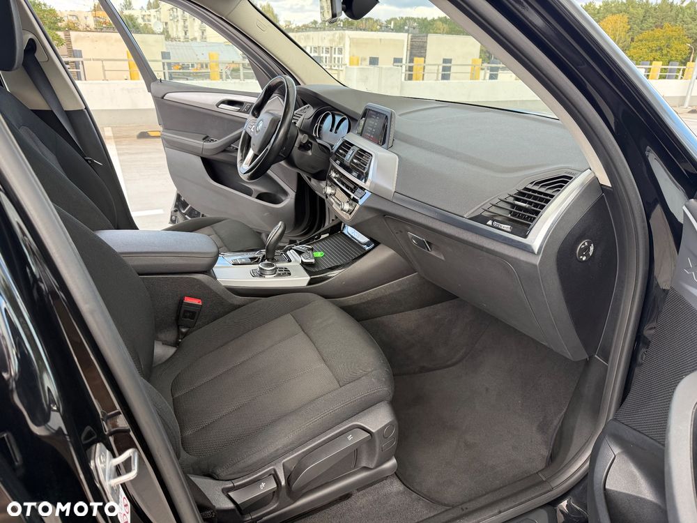 BMW X3 xDrive20d Advantage - 20