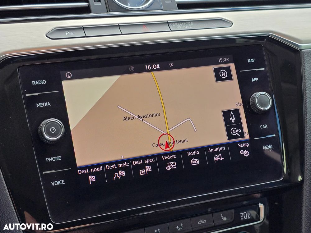 Volkswagen Passat 2.0 TDI SCR DSG Highline - 25