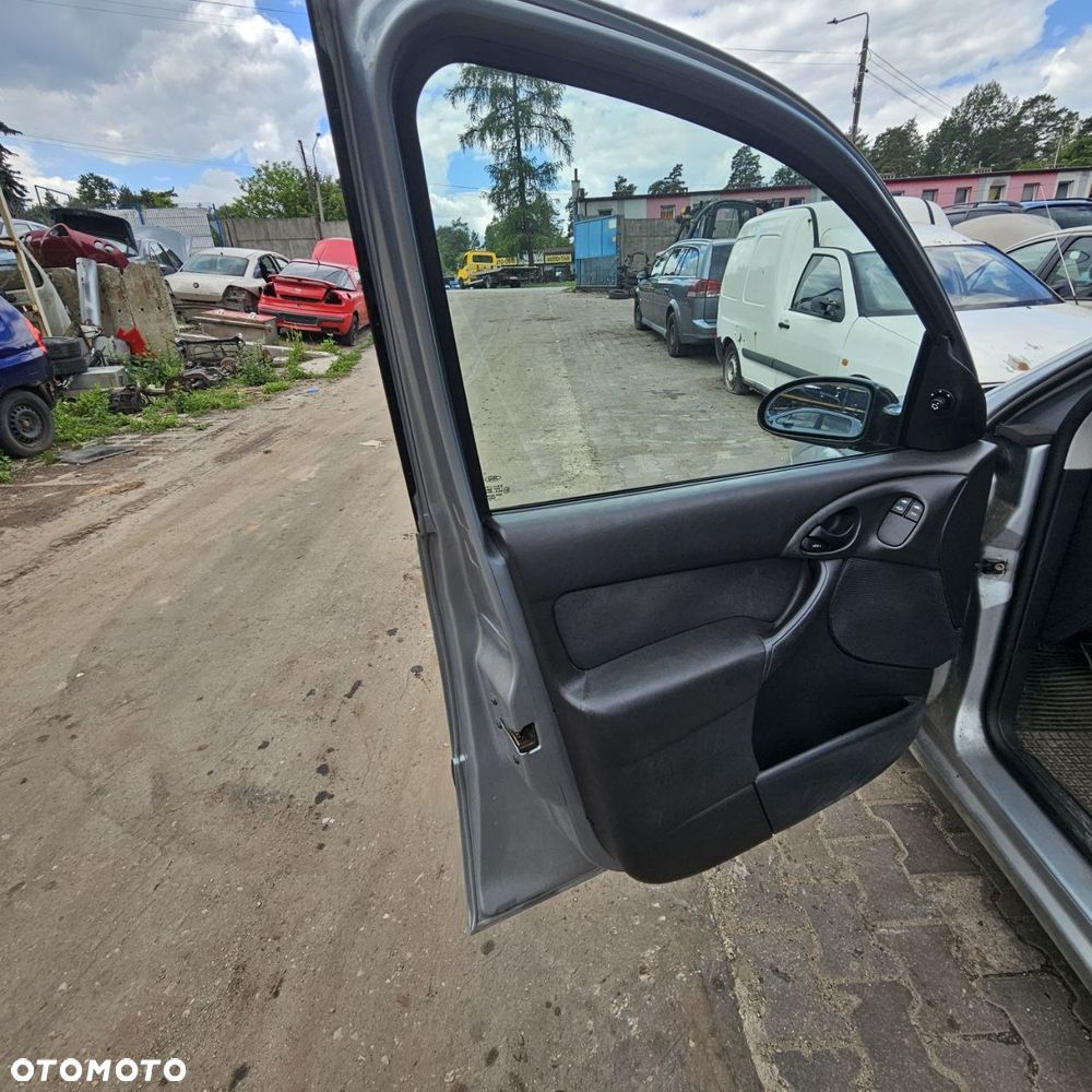 Ford Focus (2004r) 1,6 B 74 KW / 100 KM pojazd na części - 16