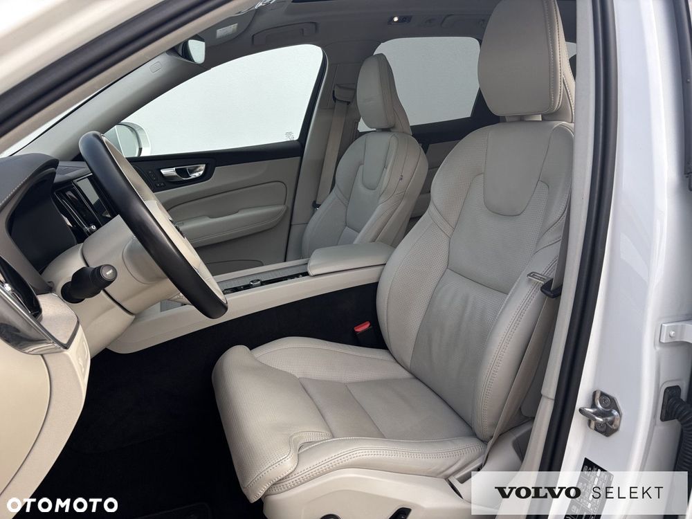 Volvo XC 60 - 8
