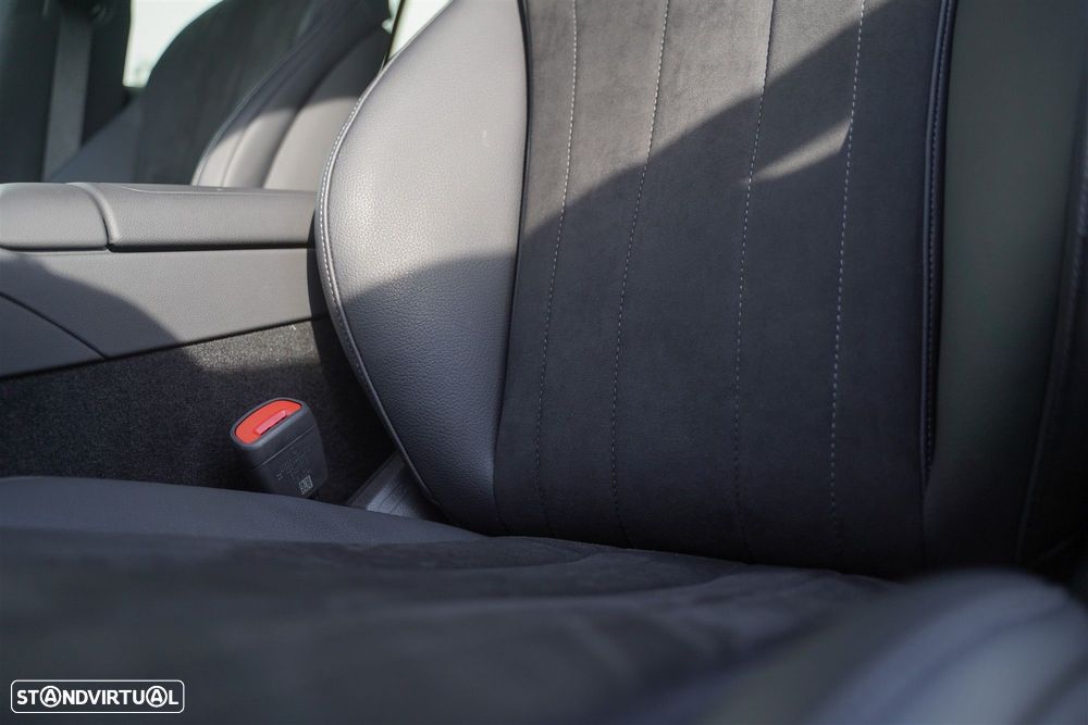 Mercedes-Benz E 300 de - 34