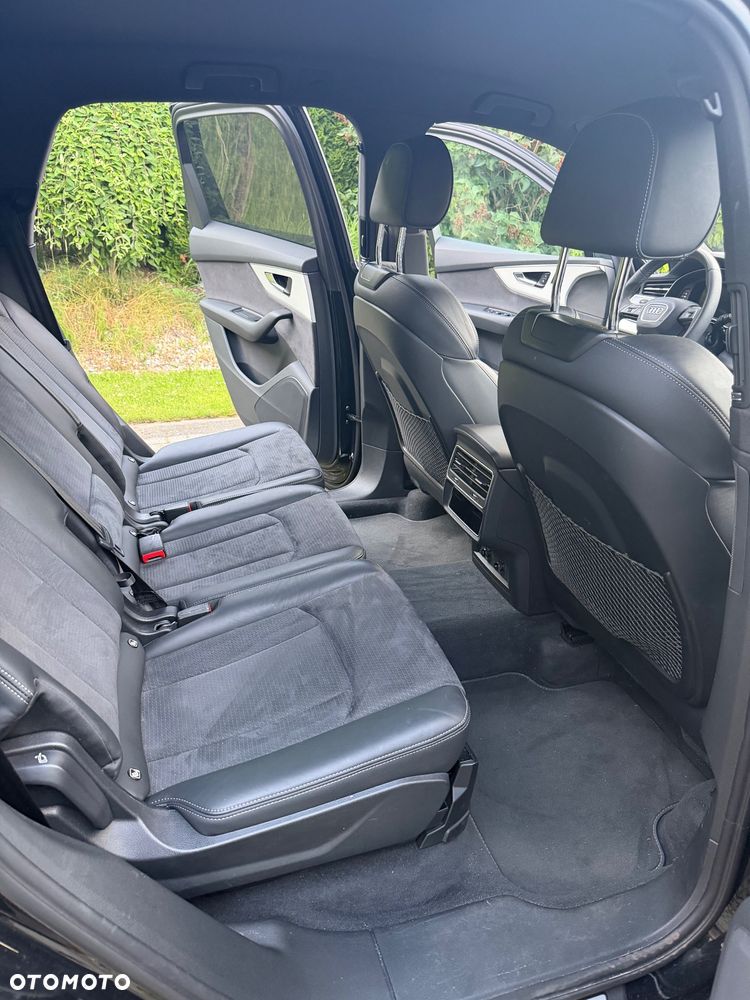 Audi Q7 - 12