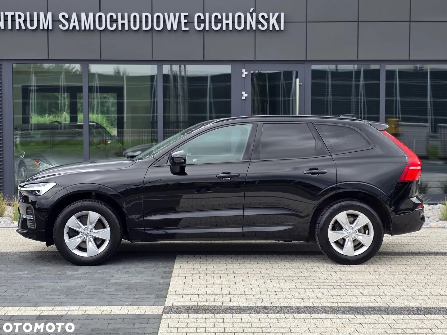 Volvo XC 60 D4 Momentum Pro - 10