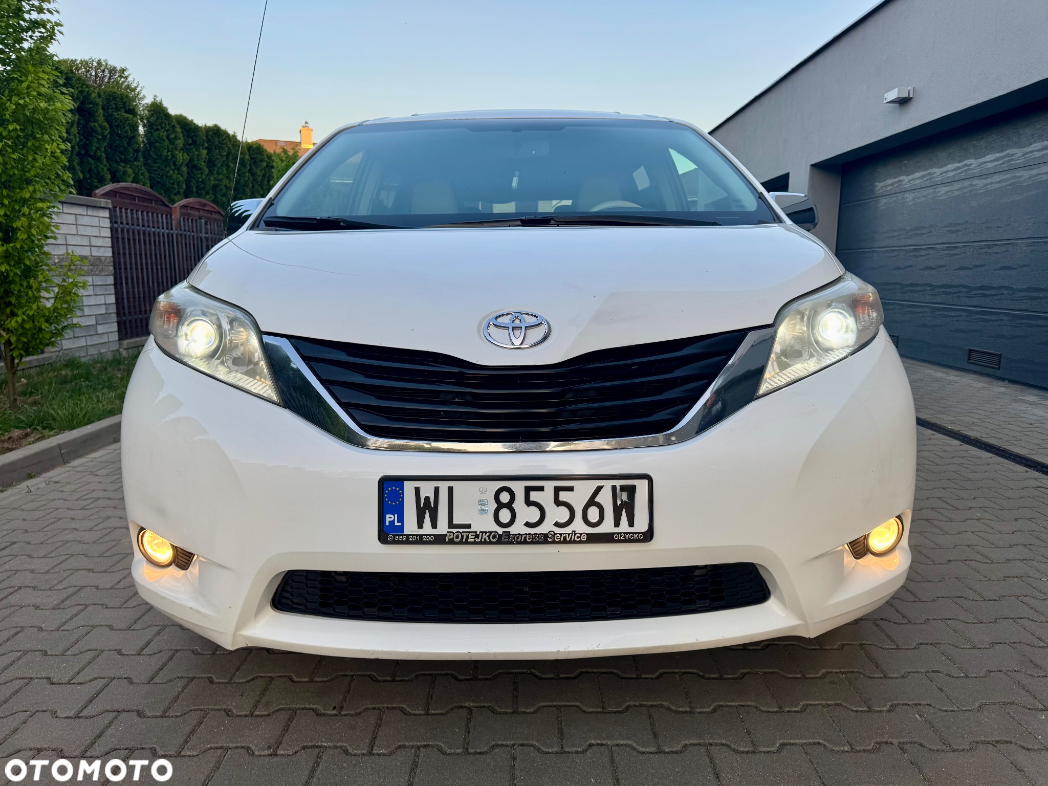 Toyota Sienna 3.5 V6 - 10