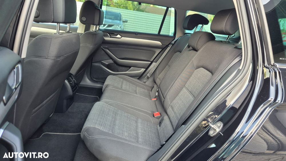 Volkswagen Passat - 19