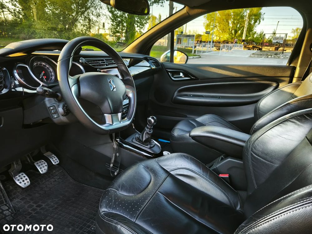 Citroën DS3 1.6 THP SportChic - 5