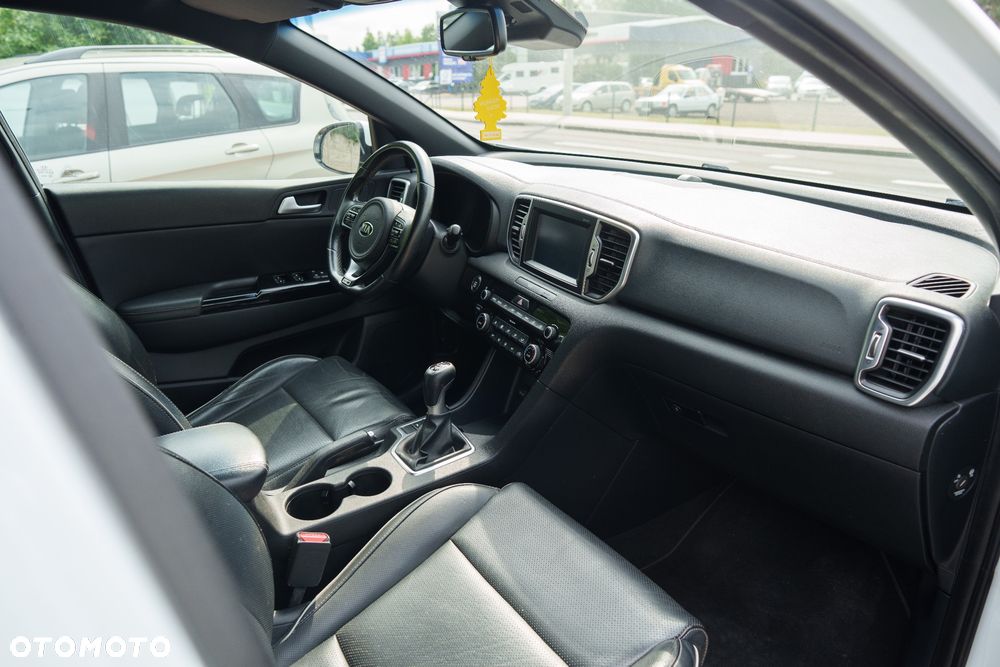 Kia Sportage 1.7 CRDI 2WD Dream-Team Edition - 14