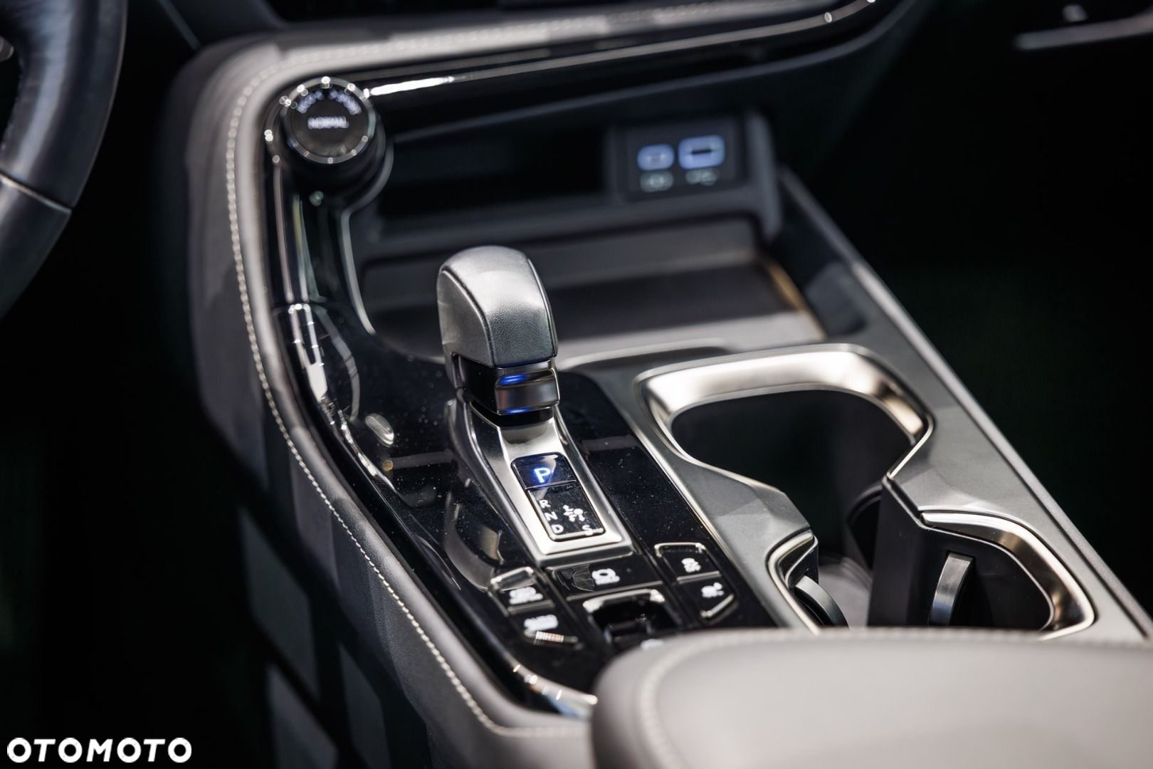 Lexus NX - 28