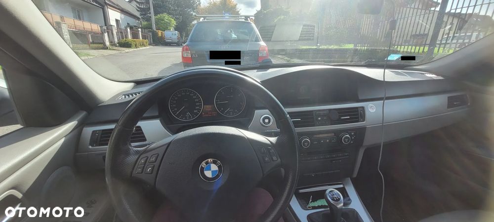 BMW Seria 3 320d - 8
