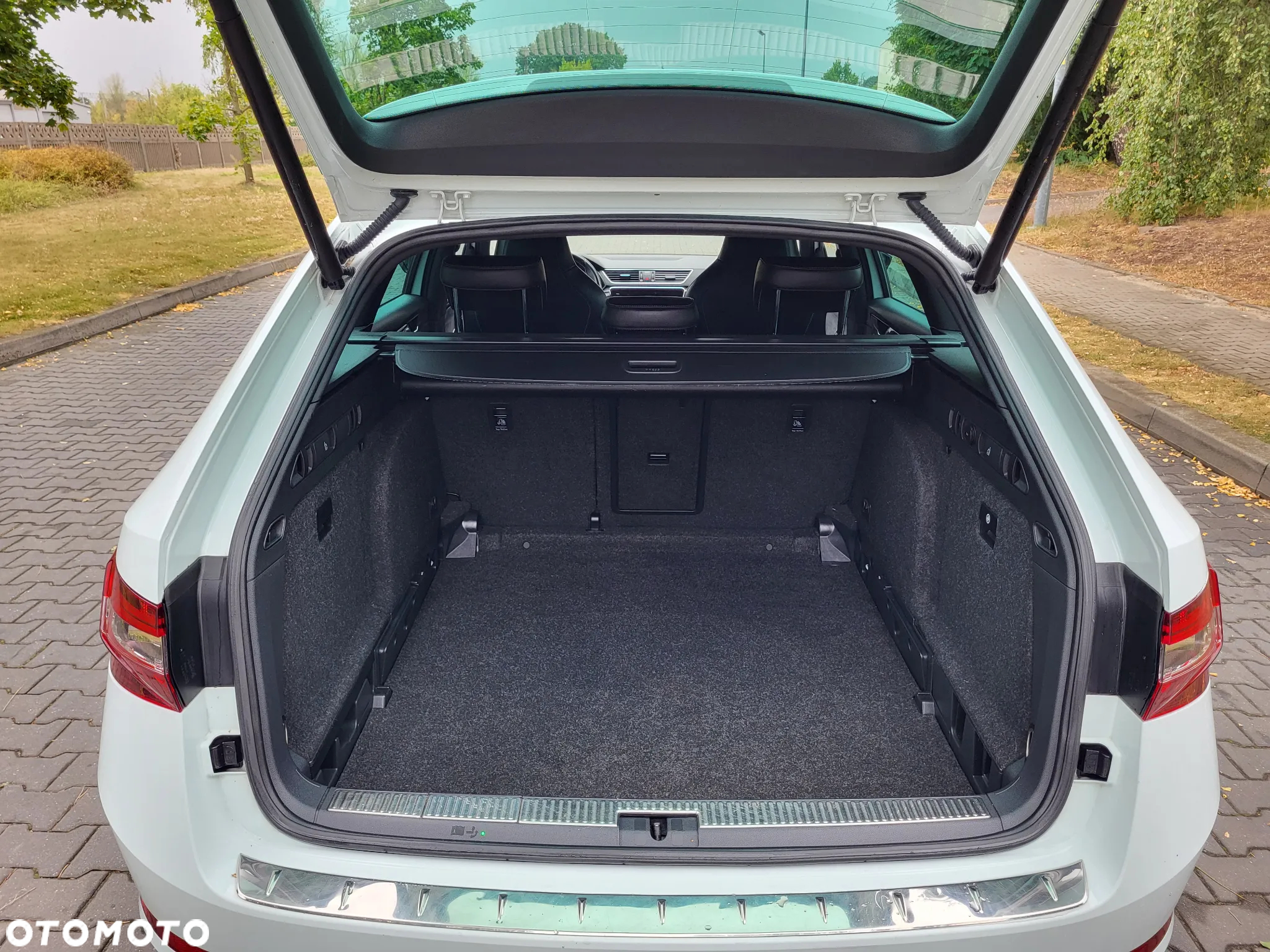 Skoda Superb 2.0 TSI 4x4 DSG Sportline - 18