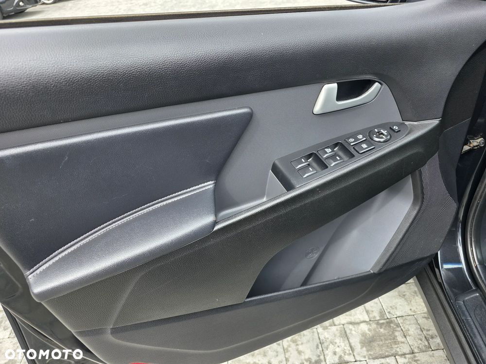 Kia Sportage 1.6 GDI 2WD Fifa World Cup Edition - 31
