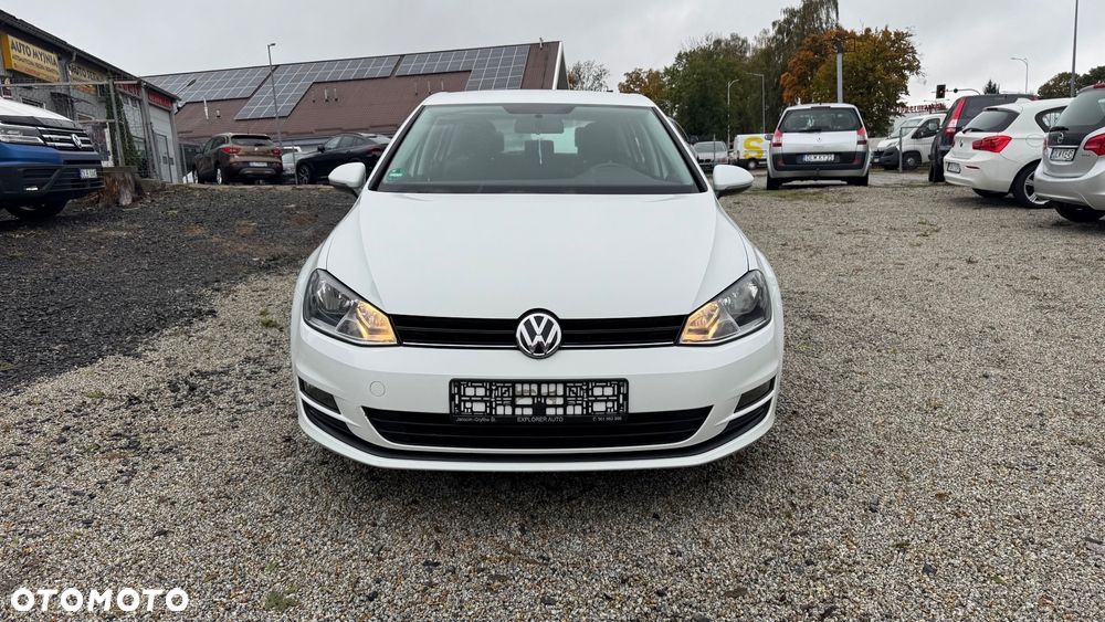 Volkswagen Golf 1.2 TSI BlueMotion Technology Comfortline - 2