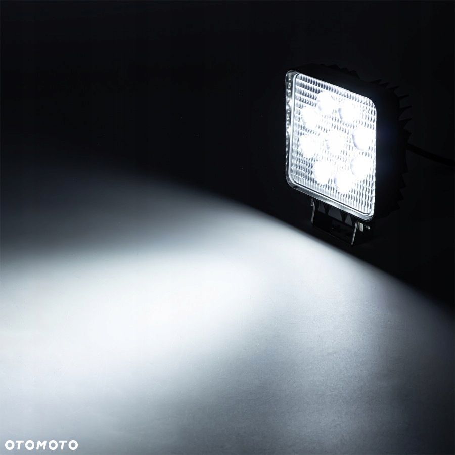 lampa robocza led kwadratowa 9 led z kablem 4 m - 2