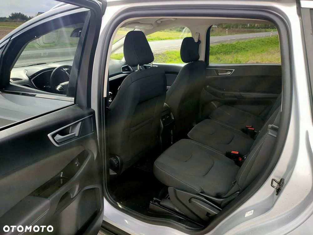 Ford S-Max - 13