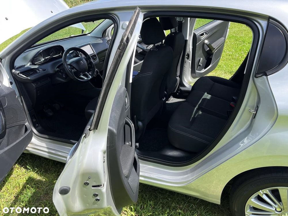 Peugeot 208 1.6 BlueHDi Active - 8