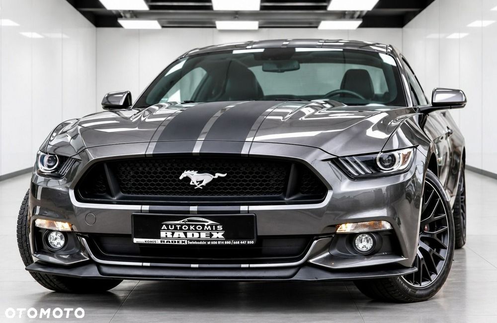 Ford Mustang - 4