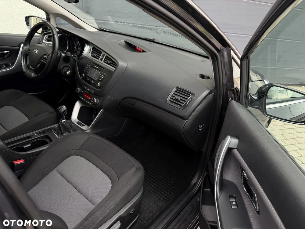 Kia Ceed - 5