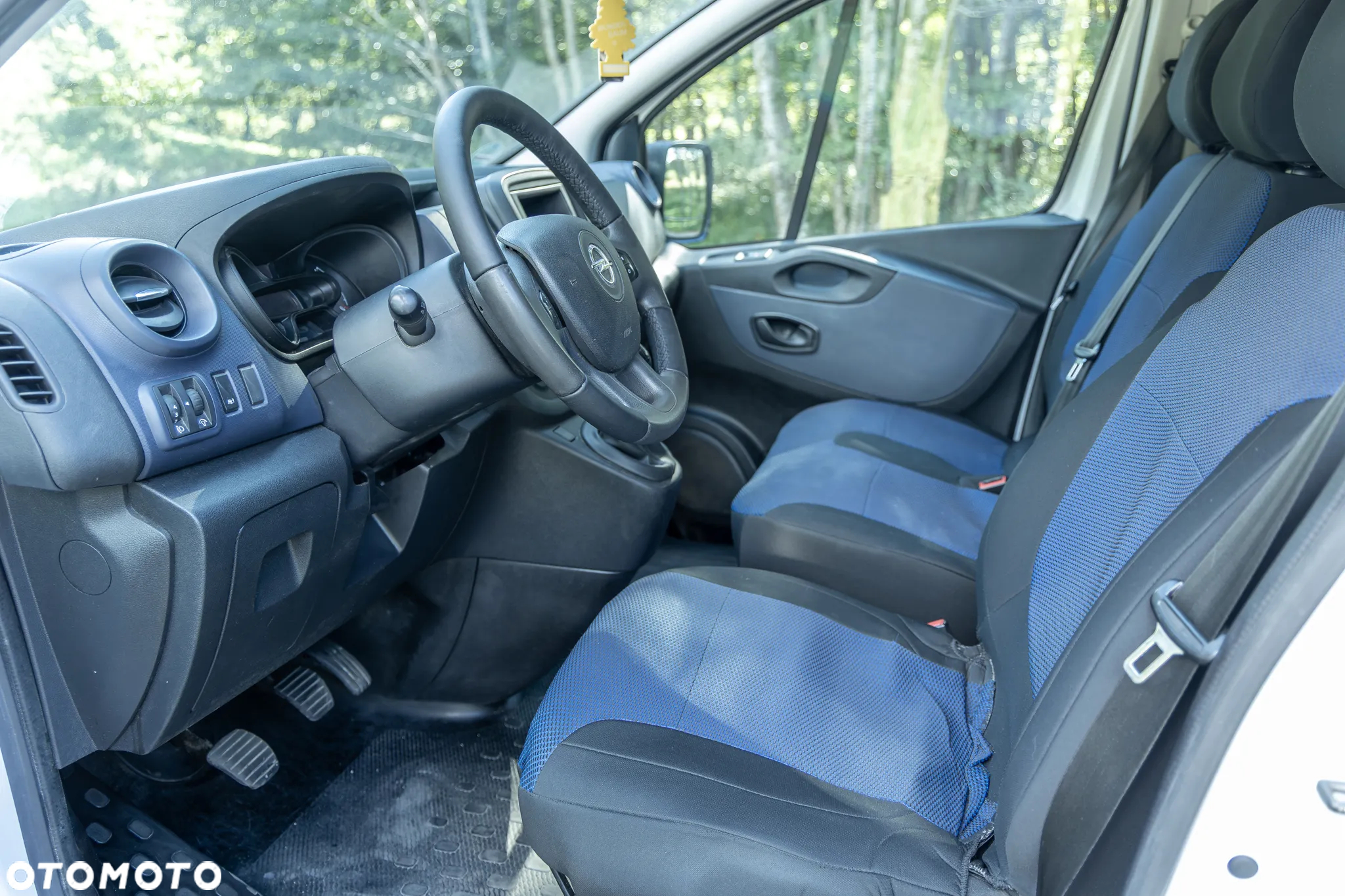 Opel Vivaro - 11