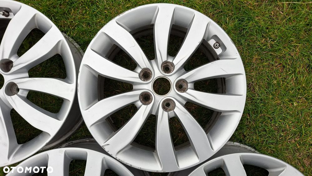 Felgi Aluminiowe 17 Kia Carens IV 5x114.3 ET 50.5 - 8