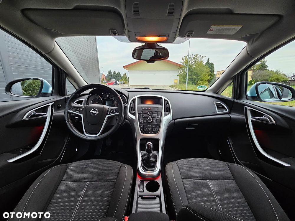 Opel Astra 1.4 ecoFLEX Cosmo - 17