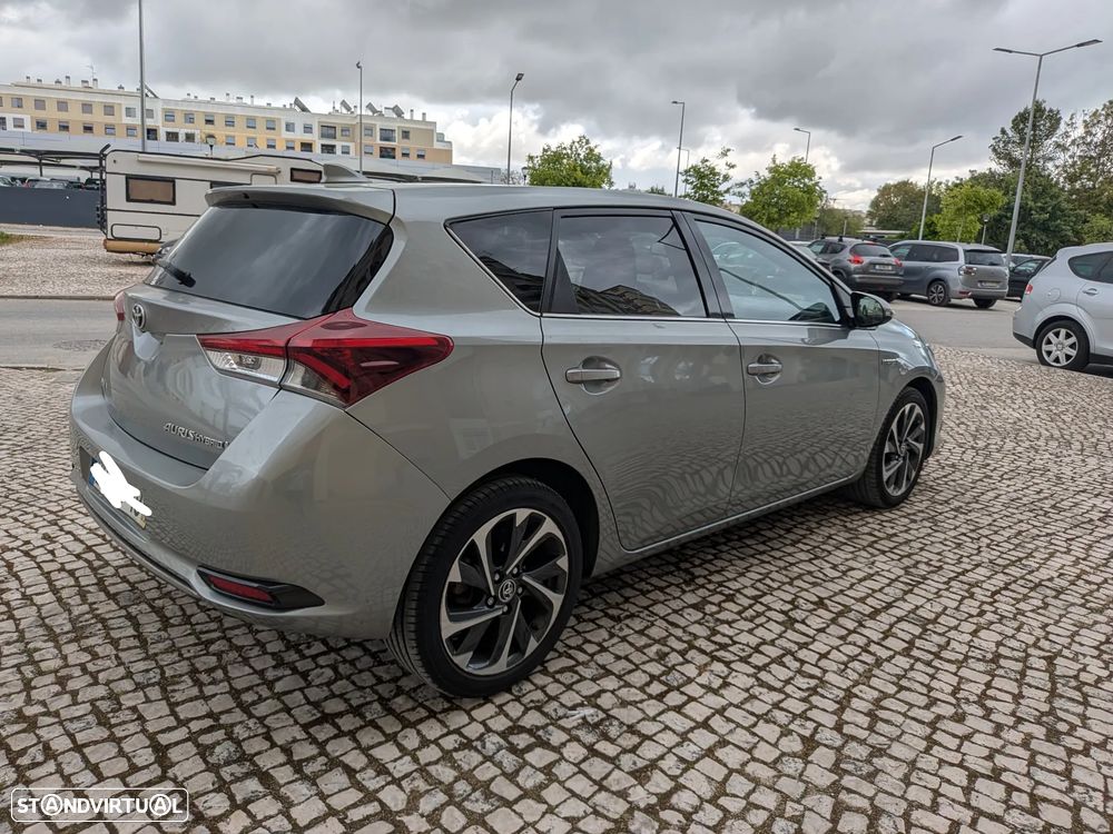 Toyota Auris 1.8 HSD Comfort +P.Sport+Navi - 22