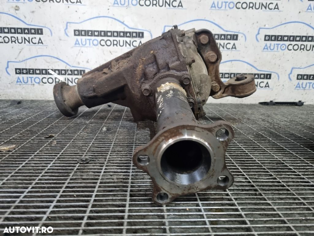 Cutie de Tranfer Grup Fata Kia Sorento 2.5 D 2002 - 2009 140CP Manuala 5 Trepte D4CB ... - 2