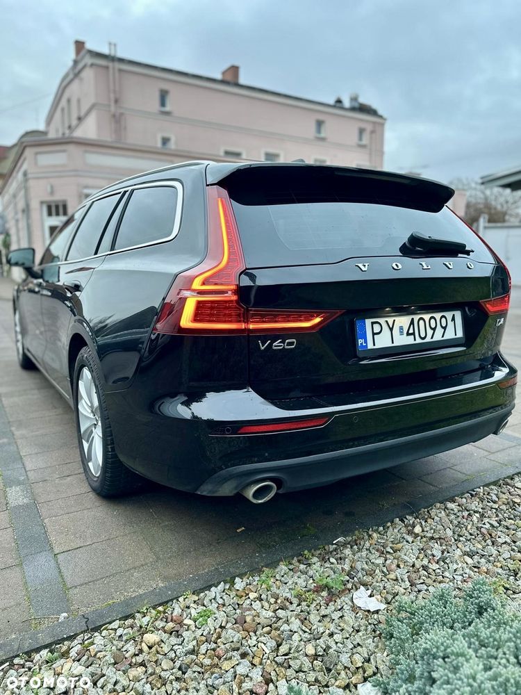 Volvo V60 D4 Momentum Pro - 4
