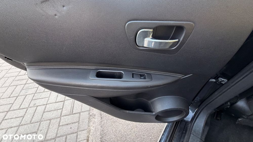 Nissan Qashqai - 15