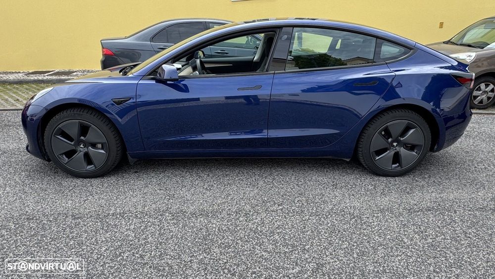 Tesla Model 3 - 7