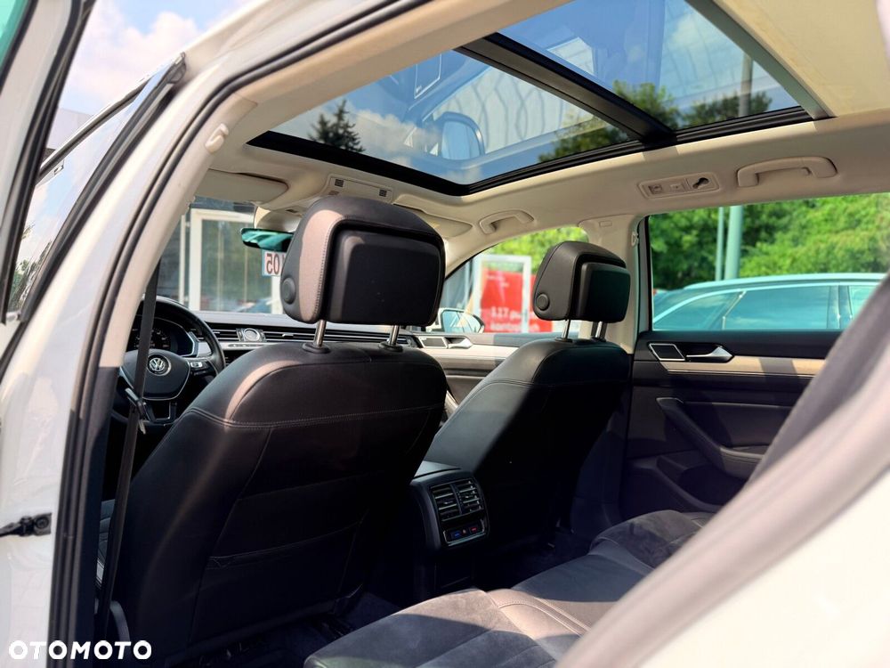 Volkswagen Passat - 21