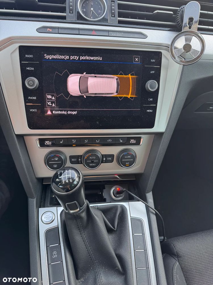 Volkswagen Passat 2.0 TDI (BlueMotion Technology) Comfortline - 10