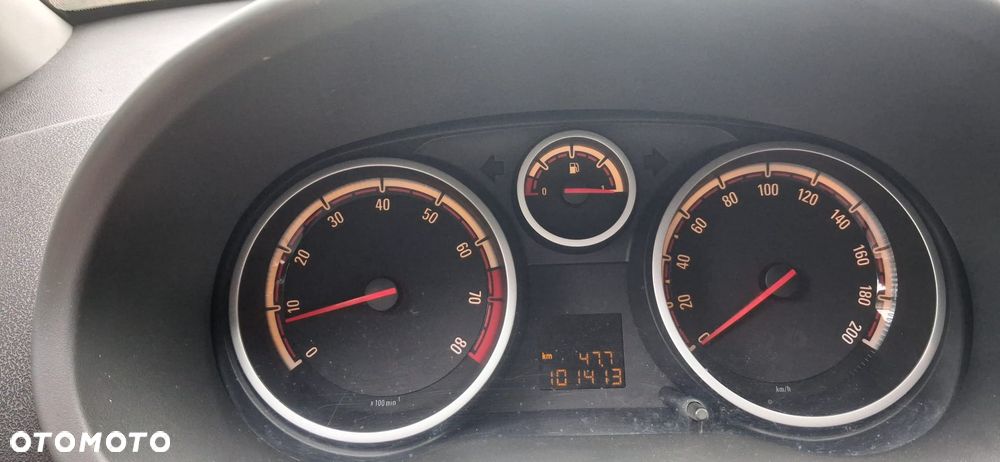 Opel Corsa 1.4 16V Cosmo - 3