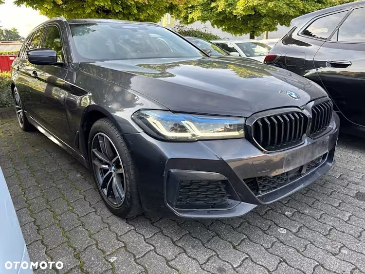BMW Seria 5 540d xDrive M Sport Edition - 3