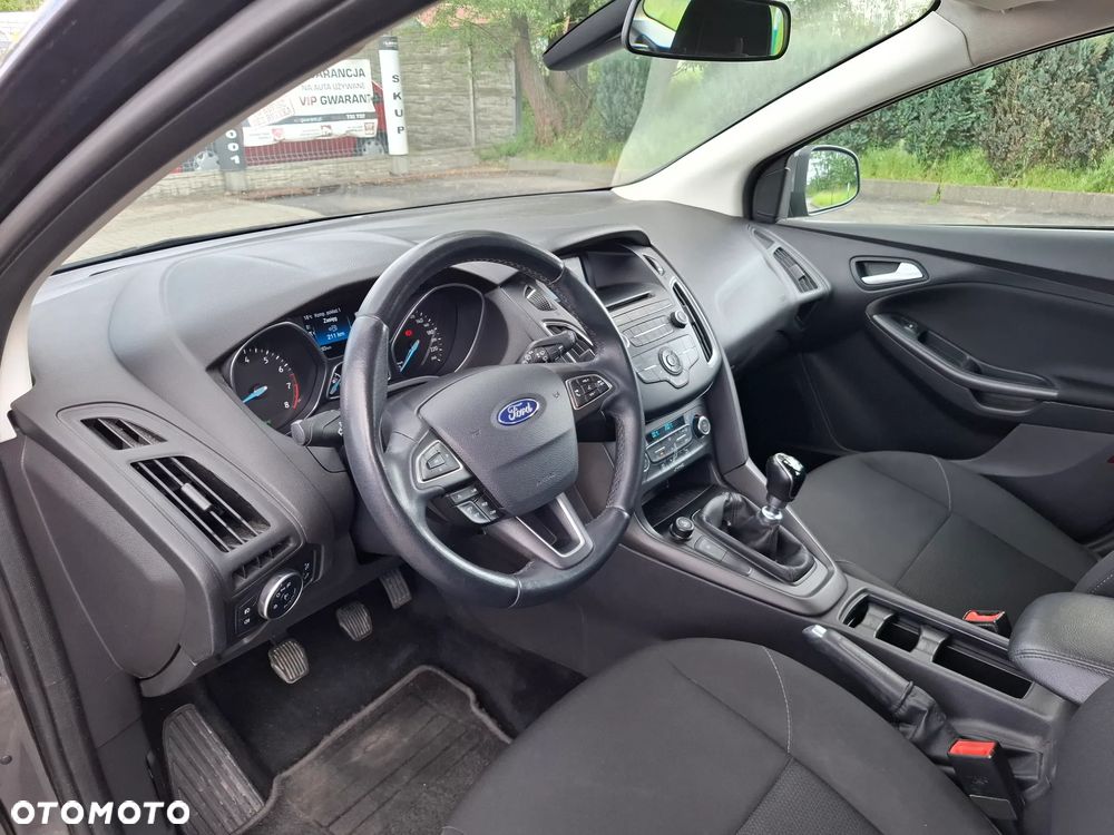 Ford Focus - 17