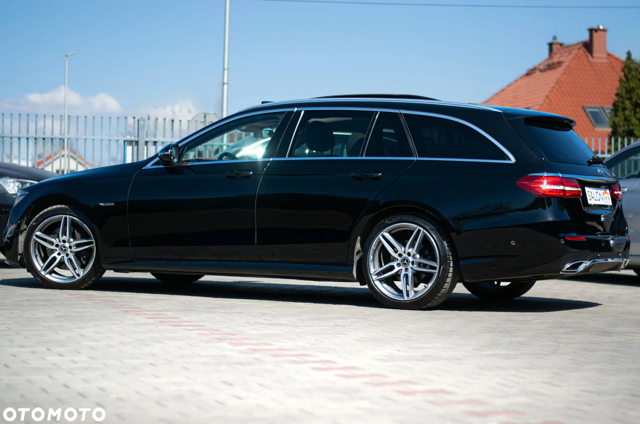 Mercedes-Benz Klasa E 220 d T 9G-TRONIC AMG Line - 30