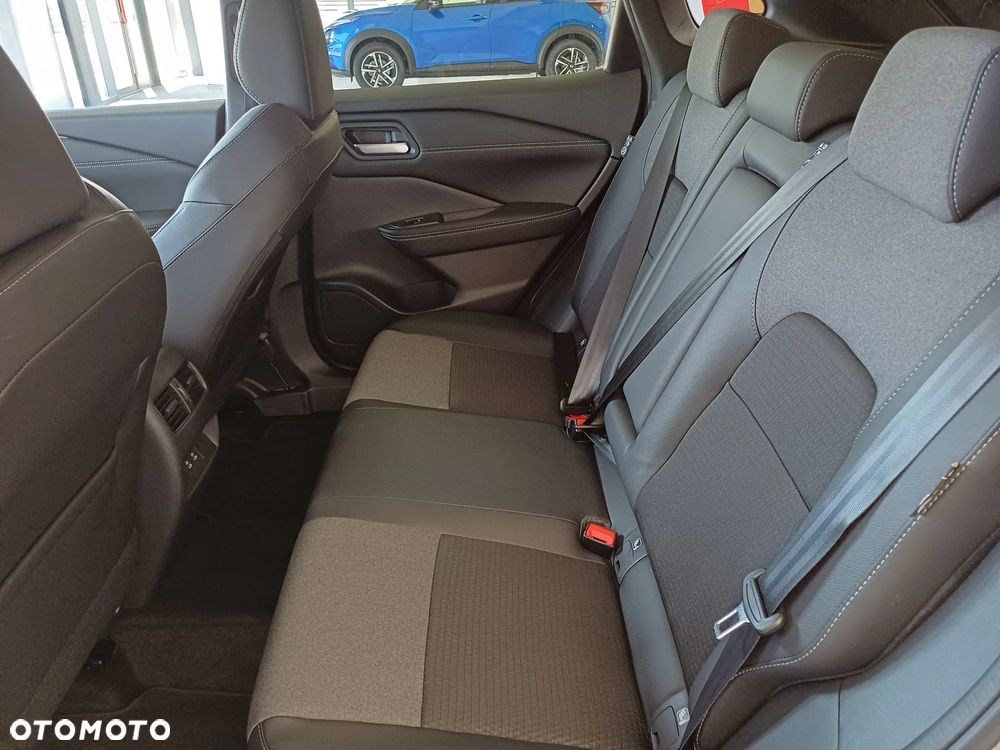Nissan Qashqai 1.3 DIG-T mHEV N-Connecta Xtronic - 9