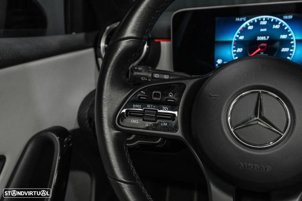 Mercedes-Benz A 180 d Style Plus Aut. - 11