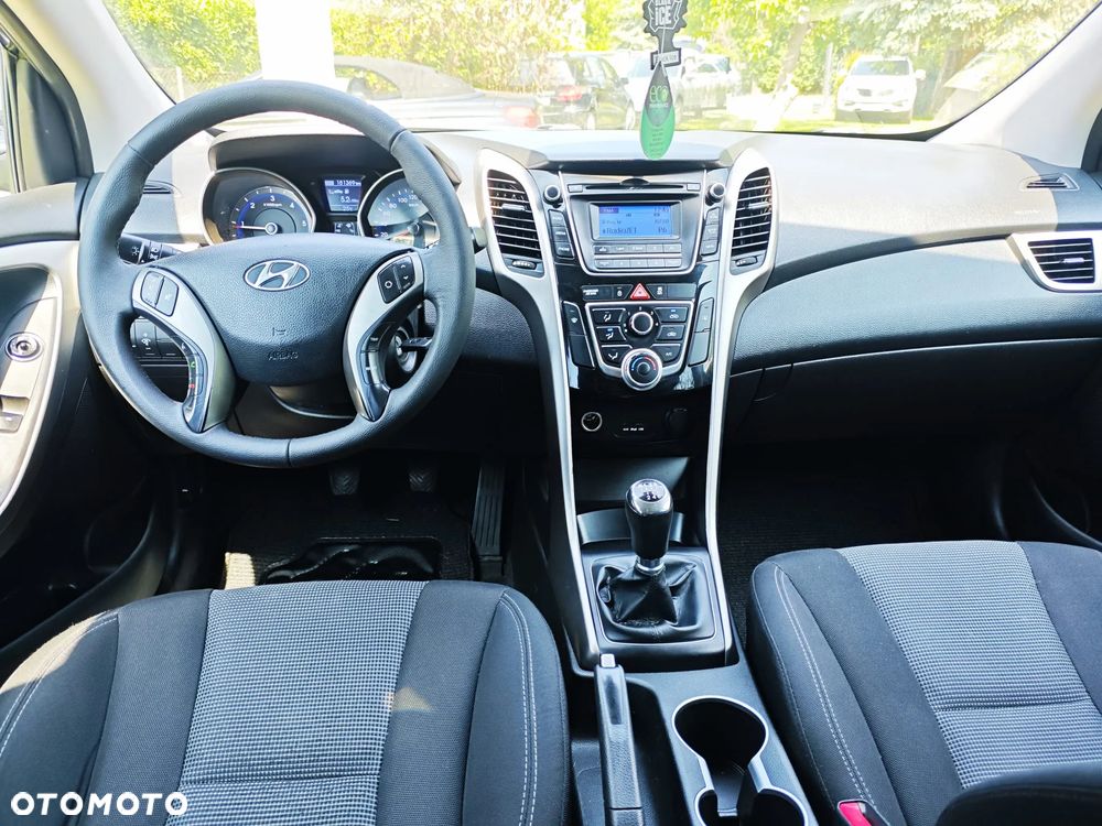 Hyundai i30 1.4 CRDi Premium - 25
