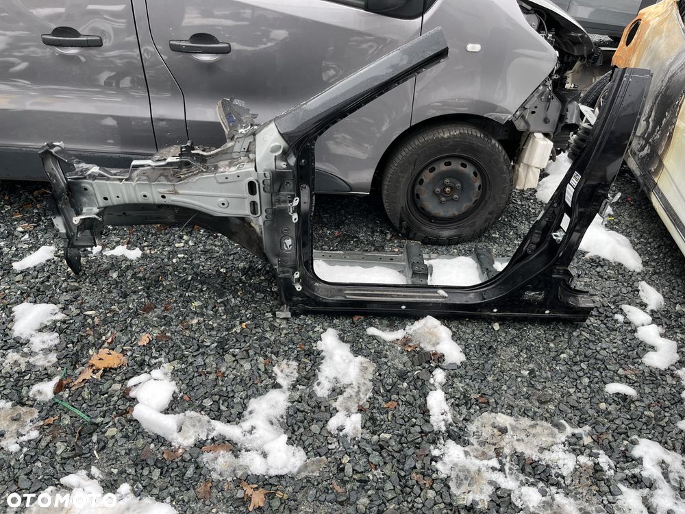 Ćwiartka lewa fartuch słupek próg Renault Koleos II