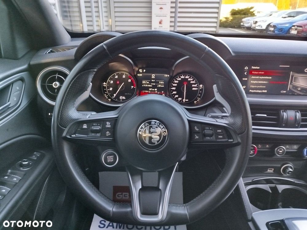 Alfa Romeo Stelvio 2.0 Turbo Sprint Q4 - 14
