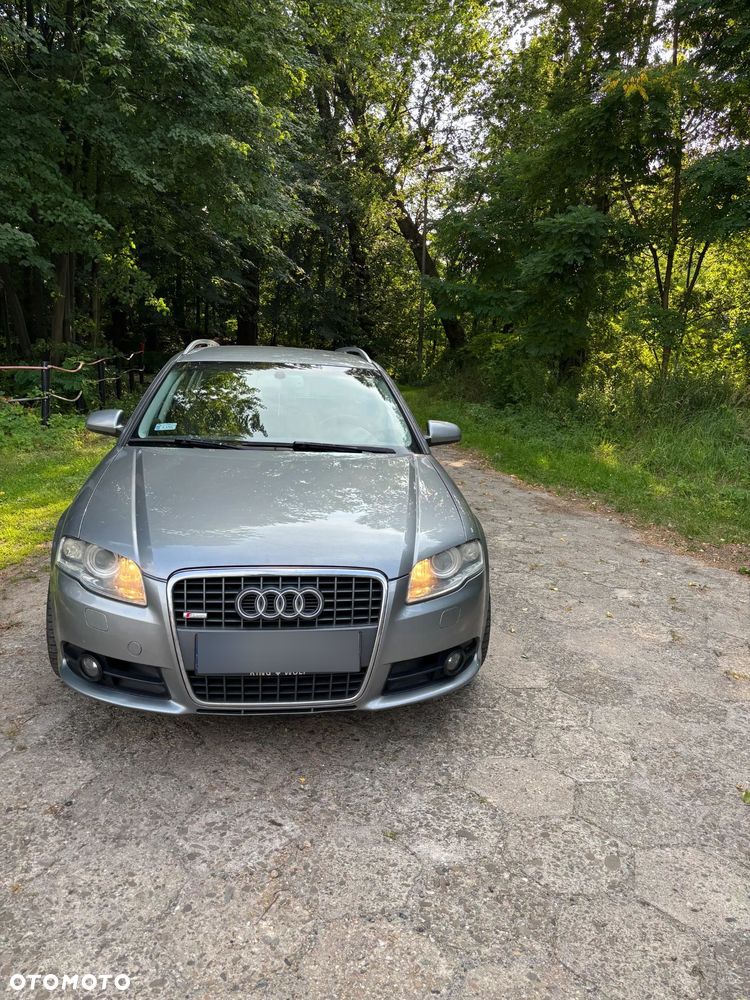 Audi A4 Avant 3.0 TDI DPF quattro - 1