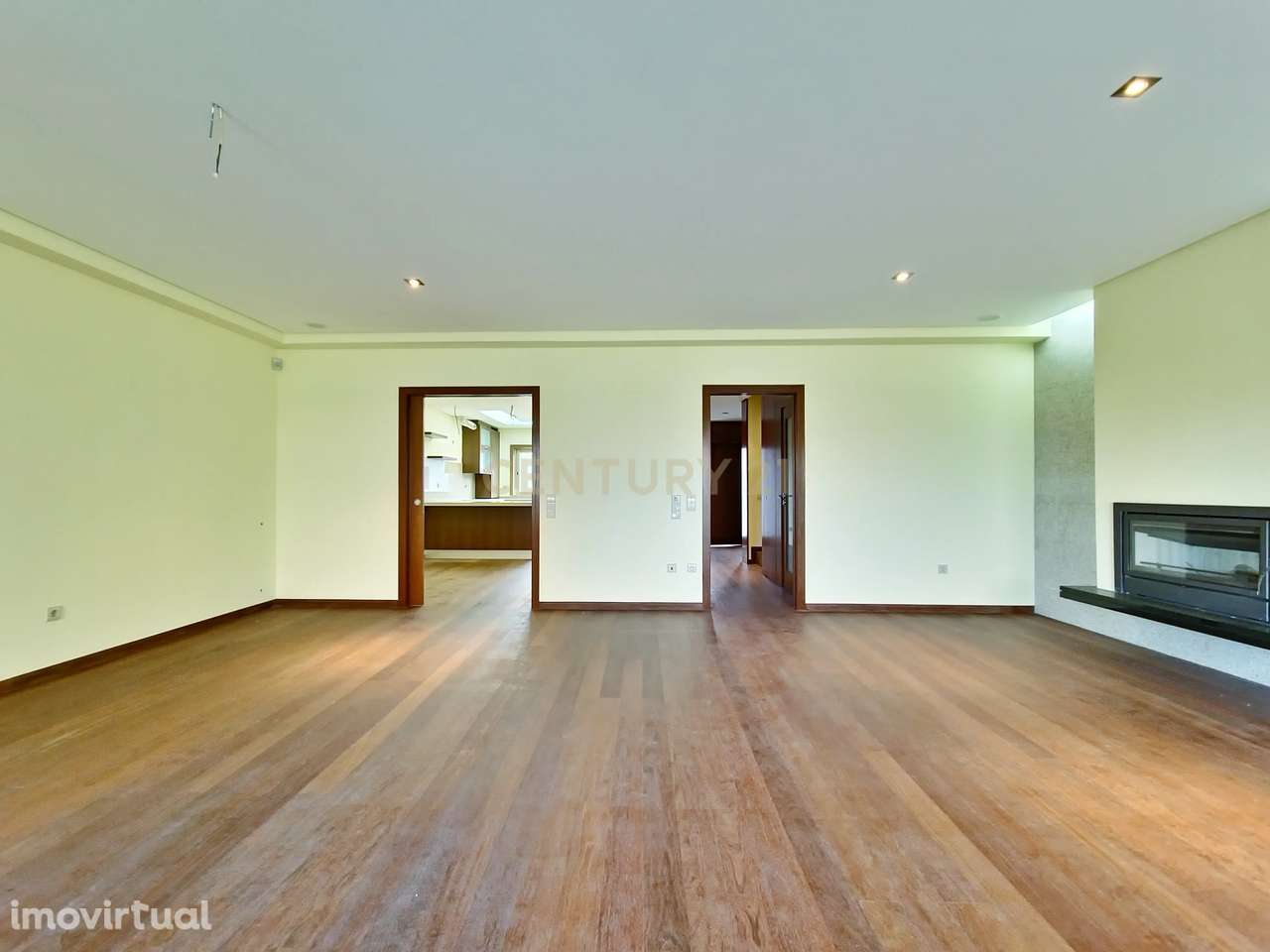 Moradia T4+1 com ótima localização em Vila Nova de Gaia - Grande imagem: 3/48