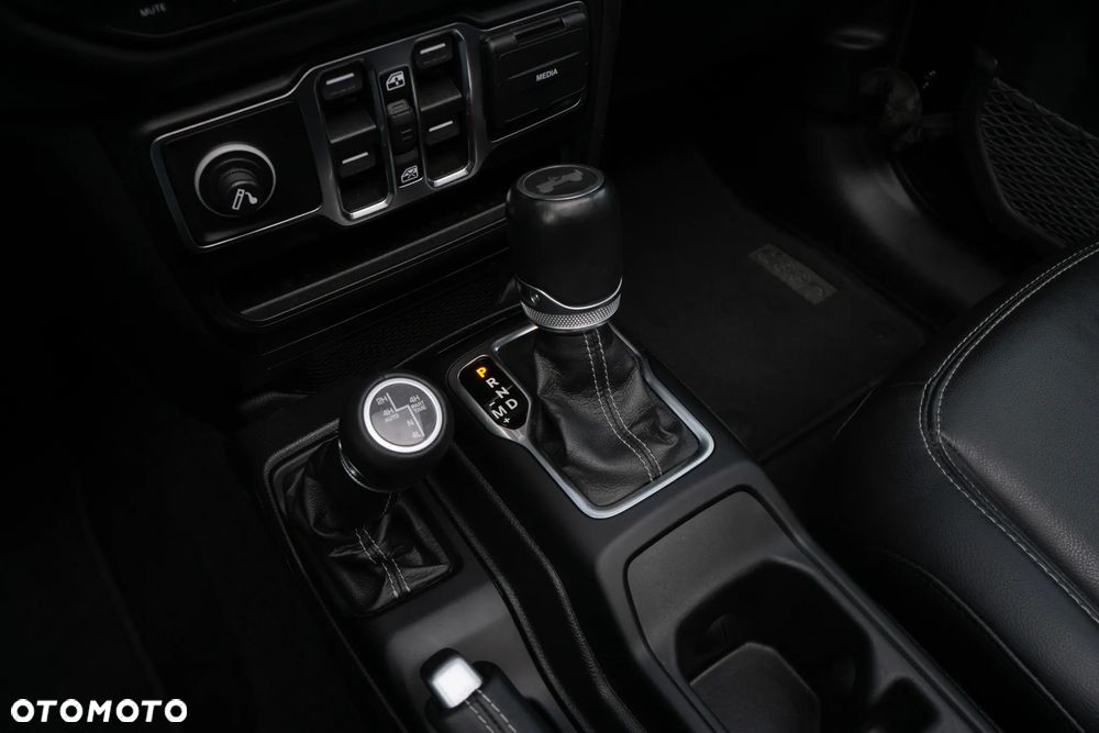 Jeep Wrangler Unlimited 2.0 Turbo PHEV 4xe Sahara - 29