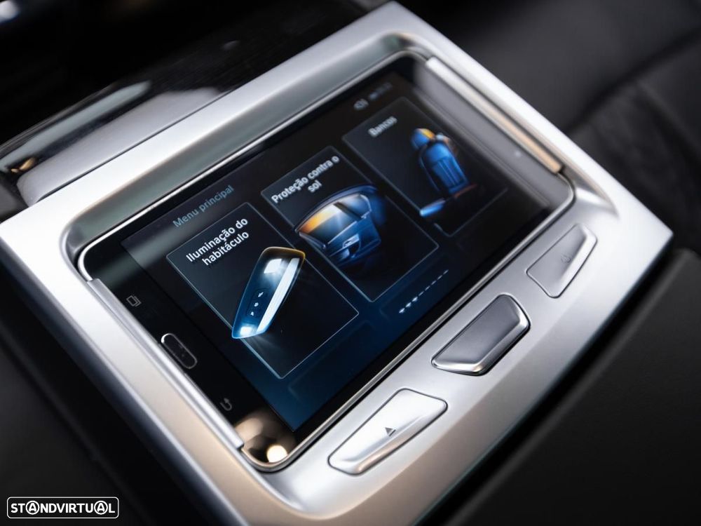 BMW 730 - 30