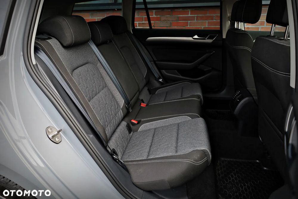 Volkswagen Passat 2.0 TSI Business DSG - 21