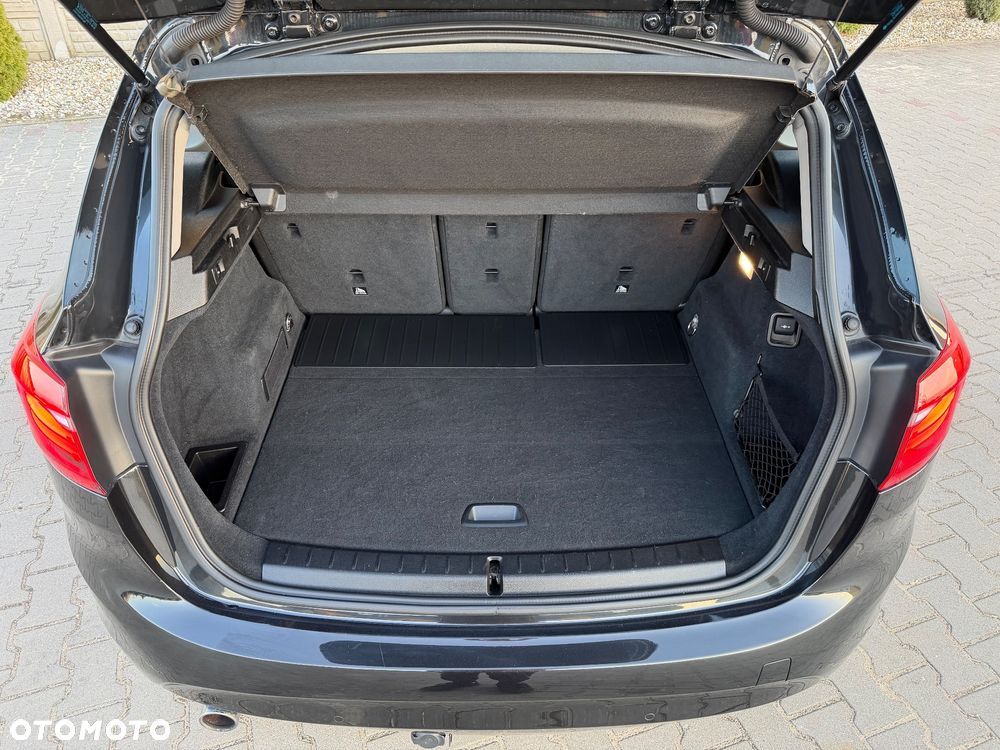 BMW Seria 2 218d - 35