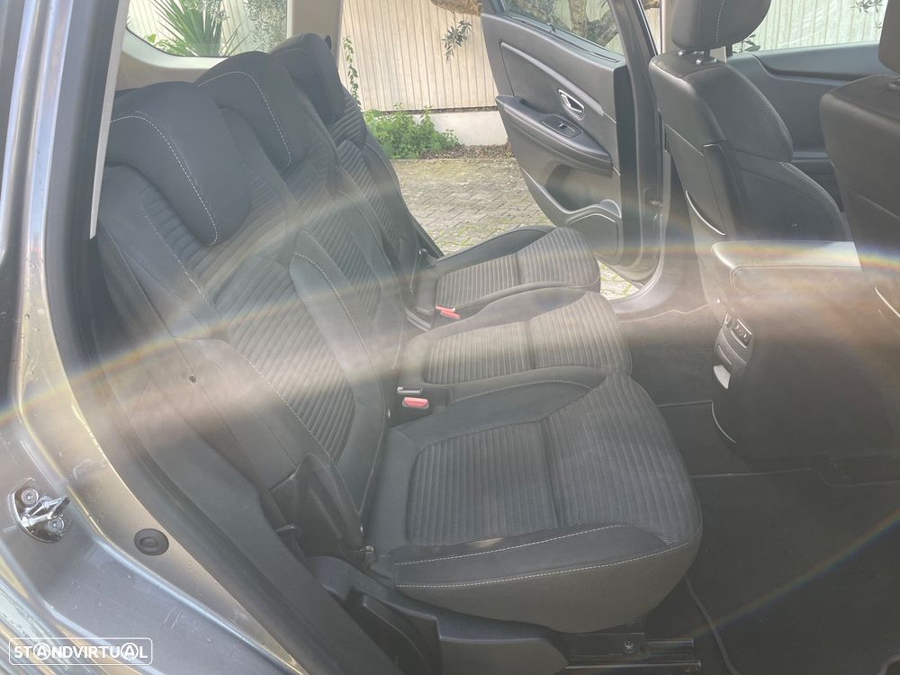 Renault Grand Scénic ENERGY dCi 110 EXPERIENCE - 30