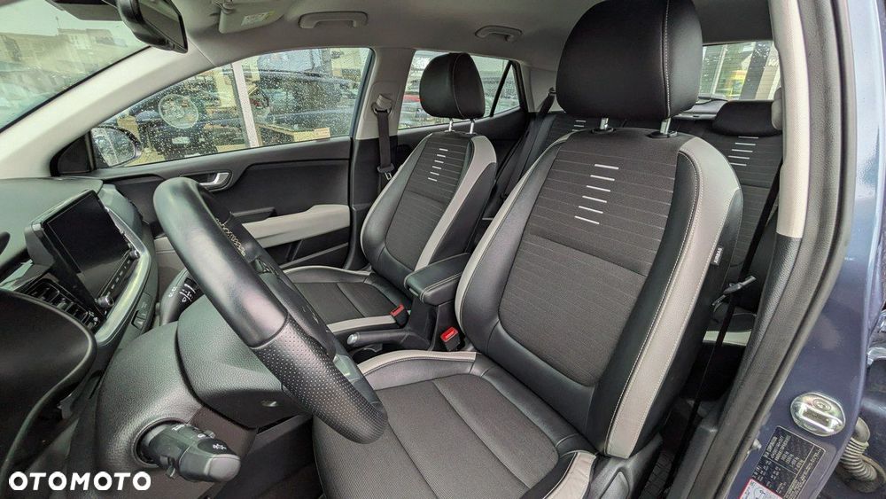 Kia Stonic 1.0 T-GDI L - 12